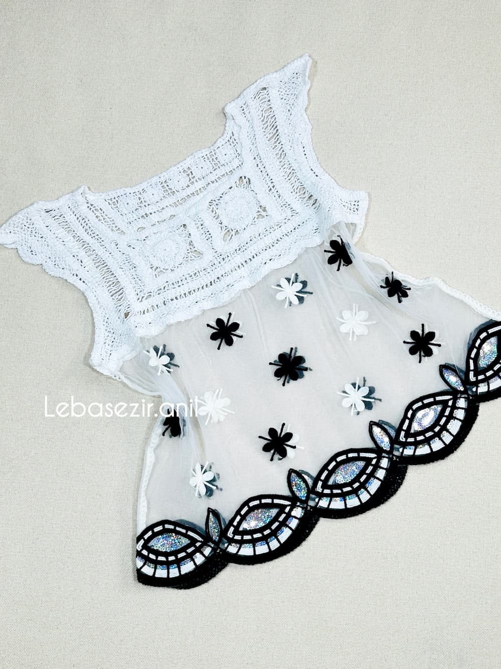 Women's lace top that shows off your figure تاپ دانتل زنانه بدن نما